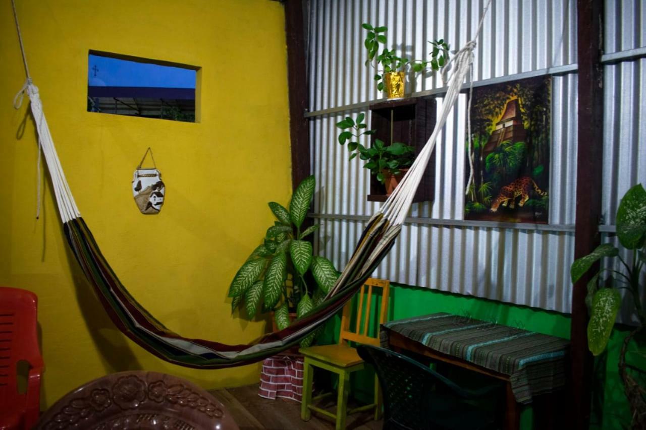 Casa Maya Itza Flores Exteriér fotografie